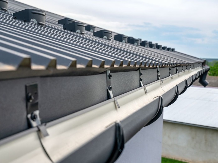 The Importance of a Properly Working Eavestrough System (2)